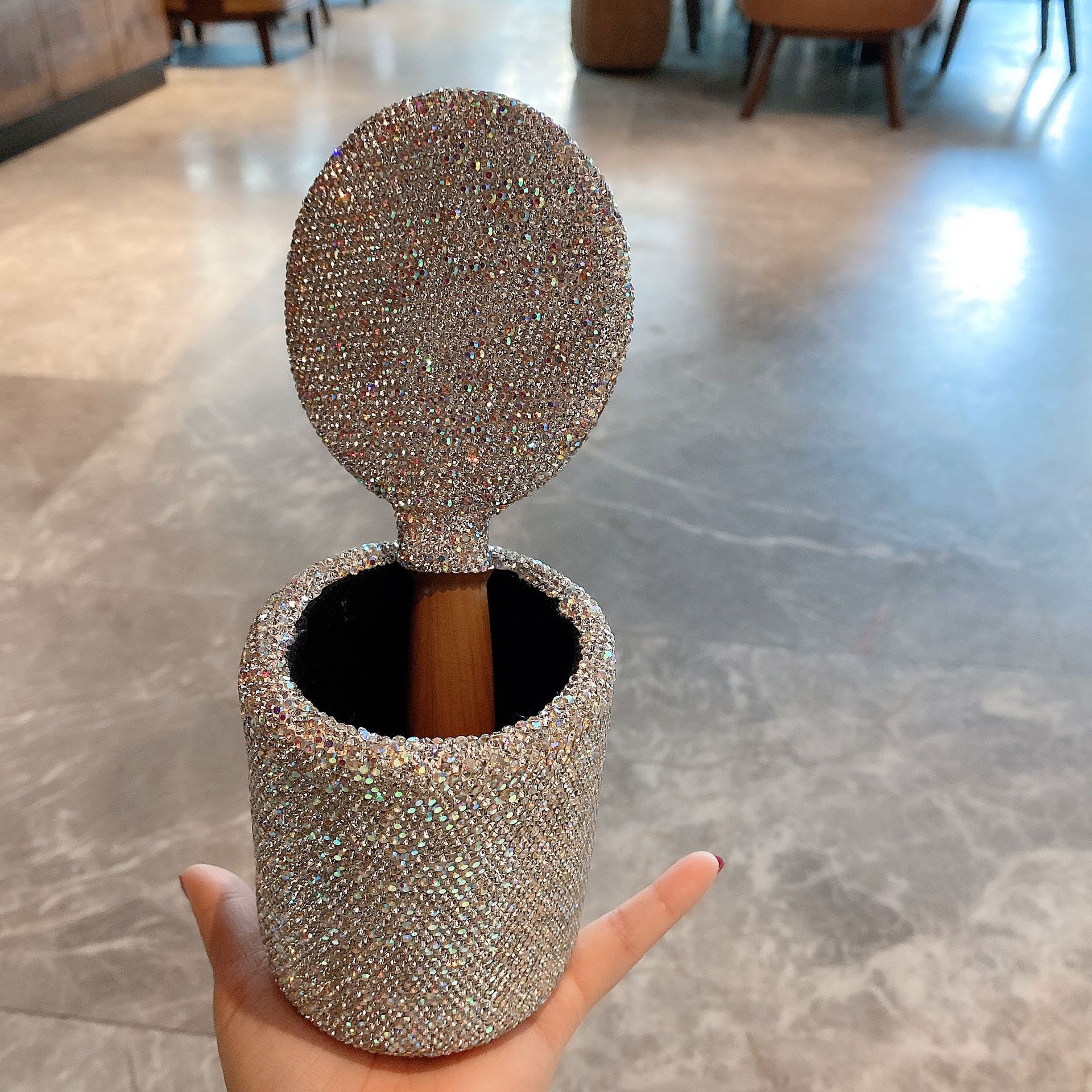 Luxury Rhinestone Cosmetic Bru - Luxury Skincare And Makeup Brands reseña y precio