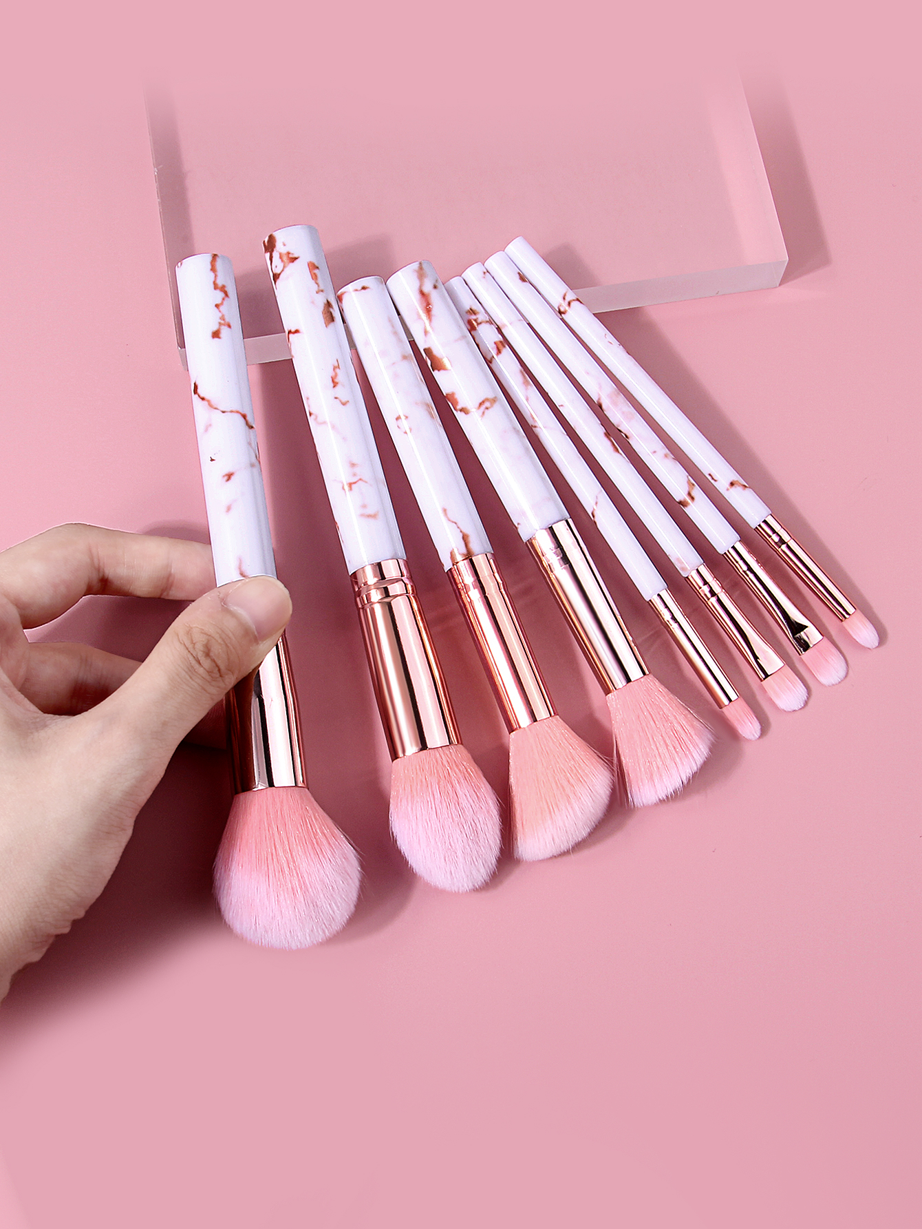 Luxury Pink Marble Makeup Brus - Luxury Skincare And Makeup Brands reseña y precio